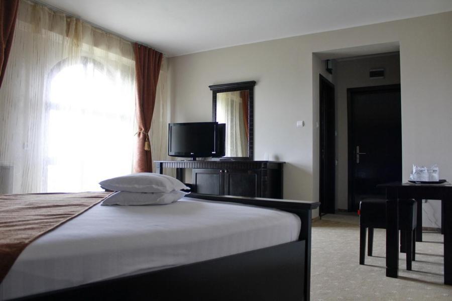 Hotel Imperium Suceava Quarto foto